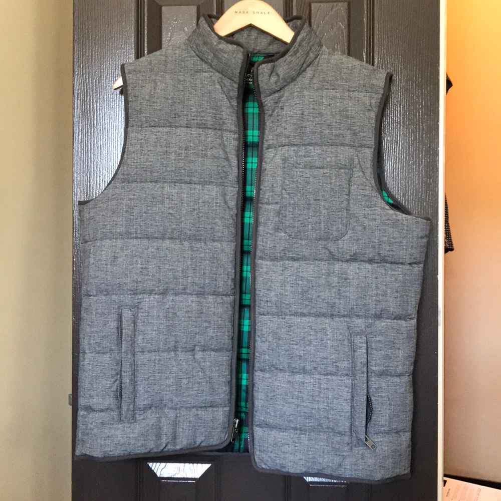 Vineyard Vines Vest - M